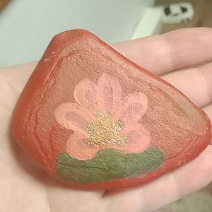 Handmade River Rock Stone Art hand-painted Art flowers 🌸